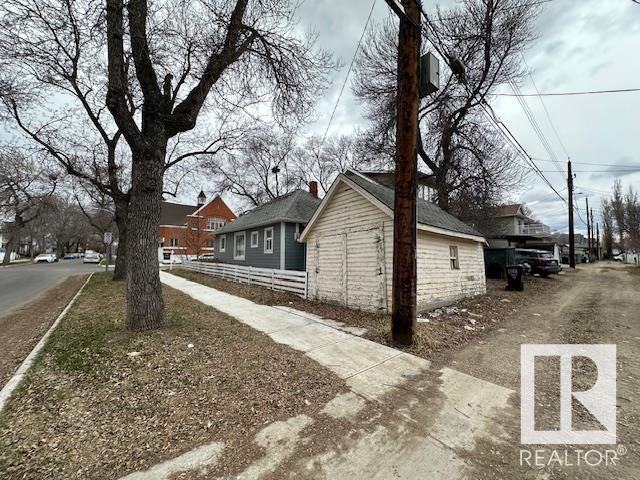 10803 93 ST NW