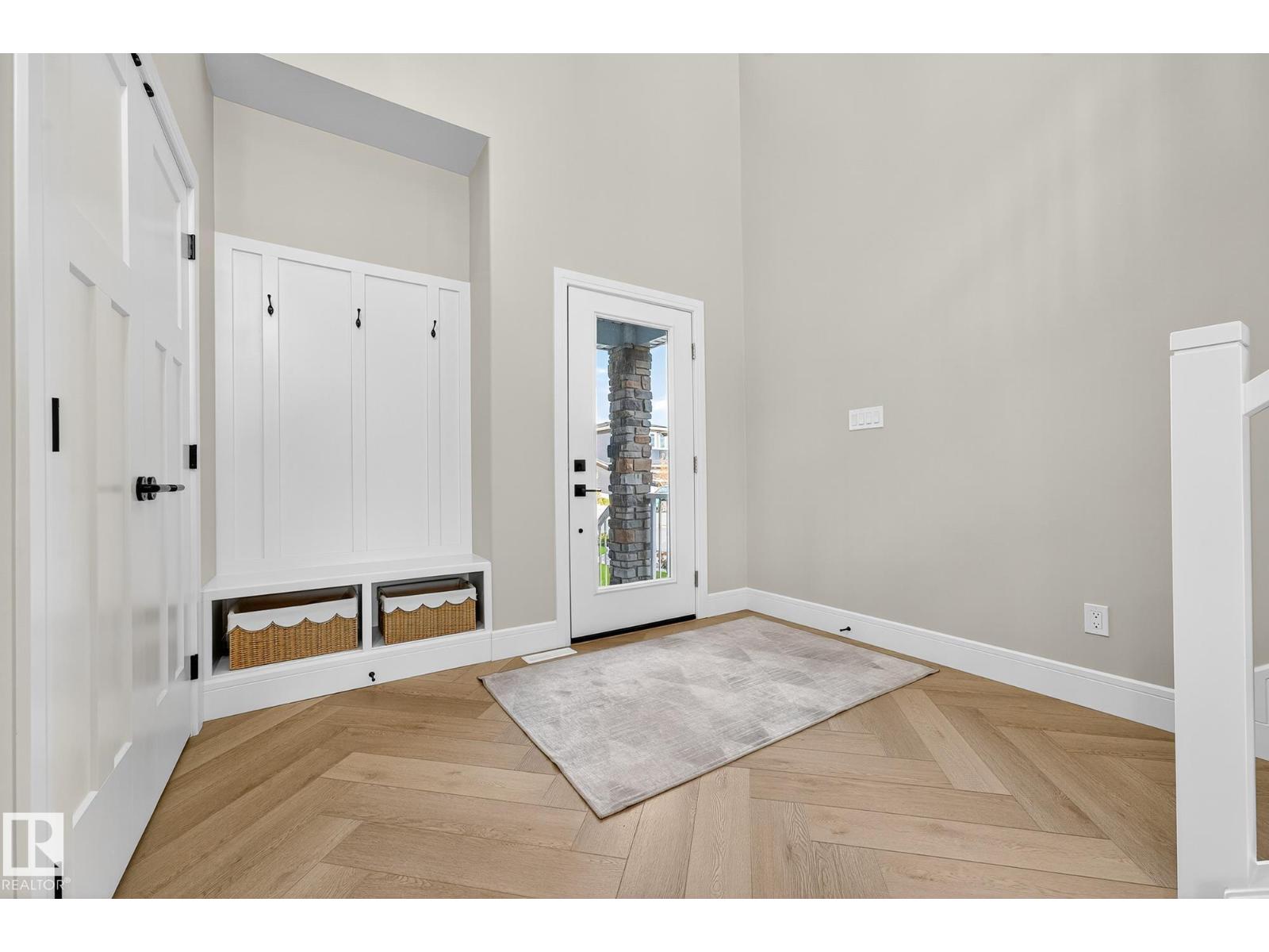 37 EDGEFIELD WY