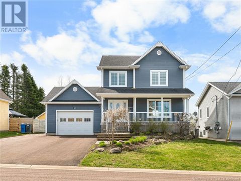 87 Tilmon Crescent Dieppe NB E1A5S3