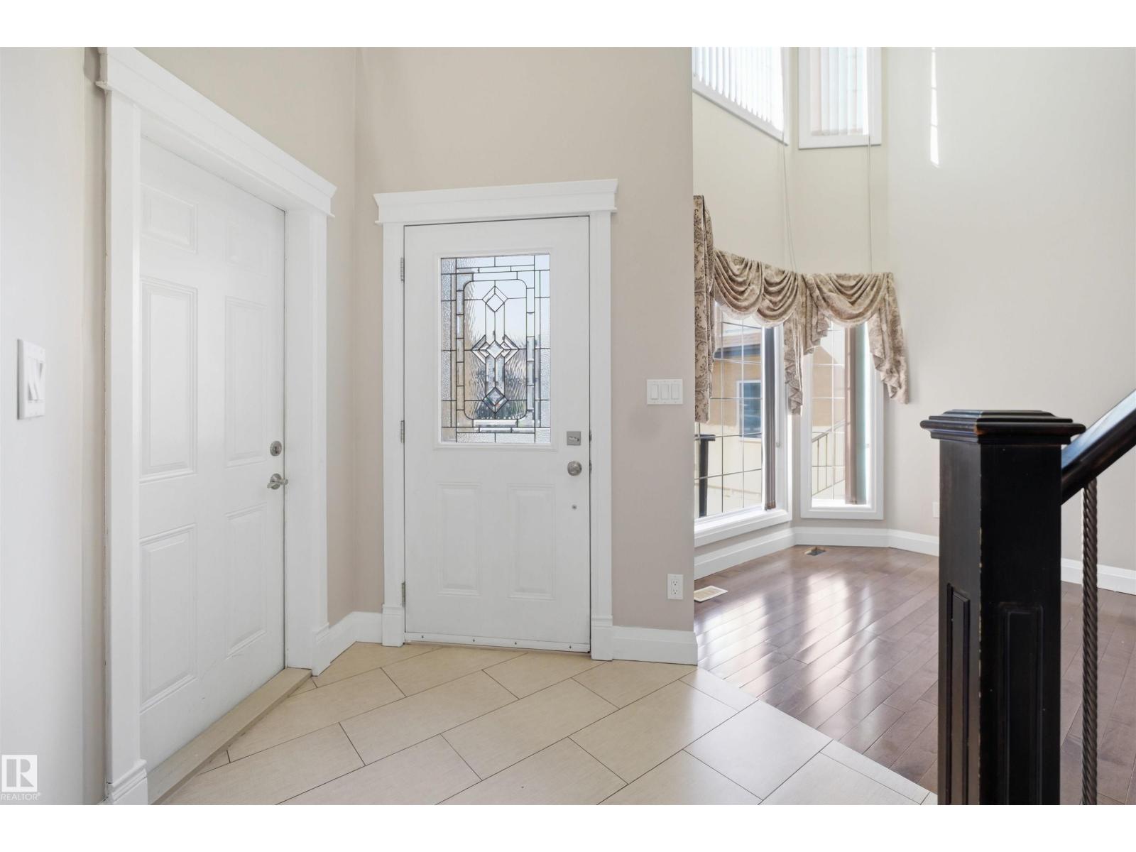 16807 54 ST NW