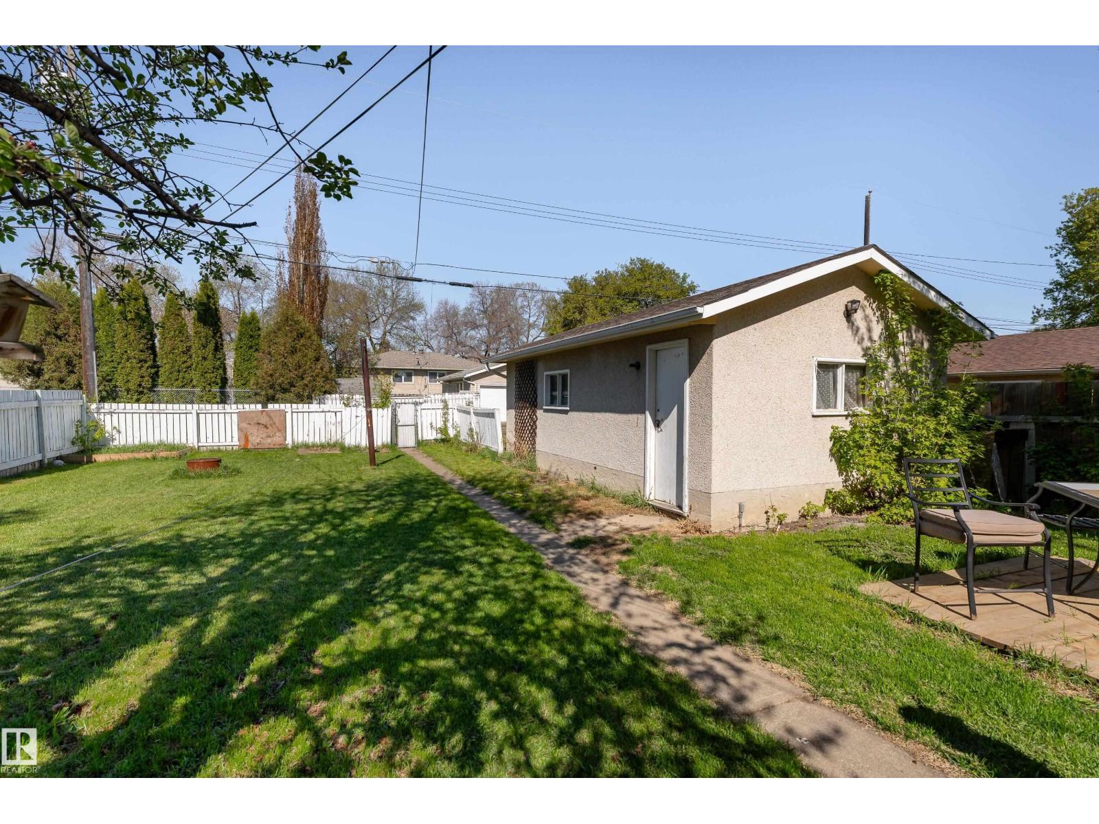 11910 43 ST NW