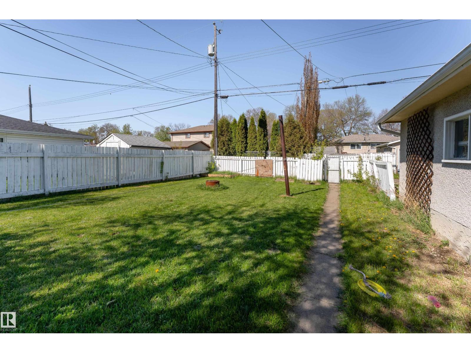 11910 43 ST NW