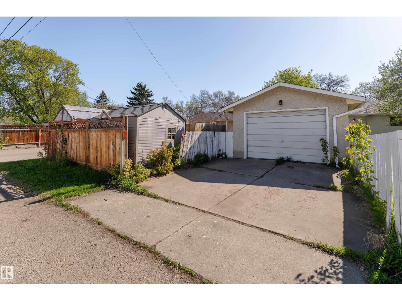 11910 43 ST NW