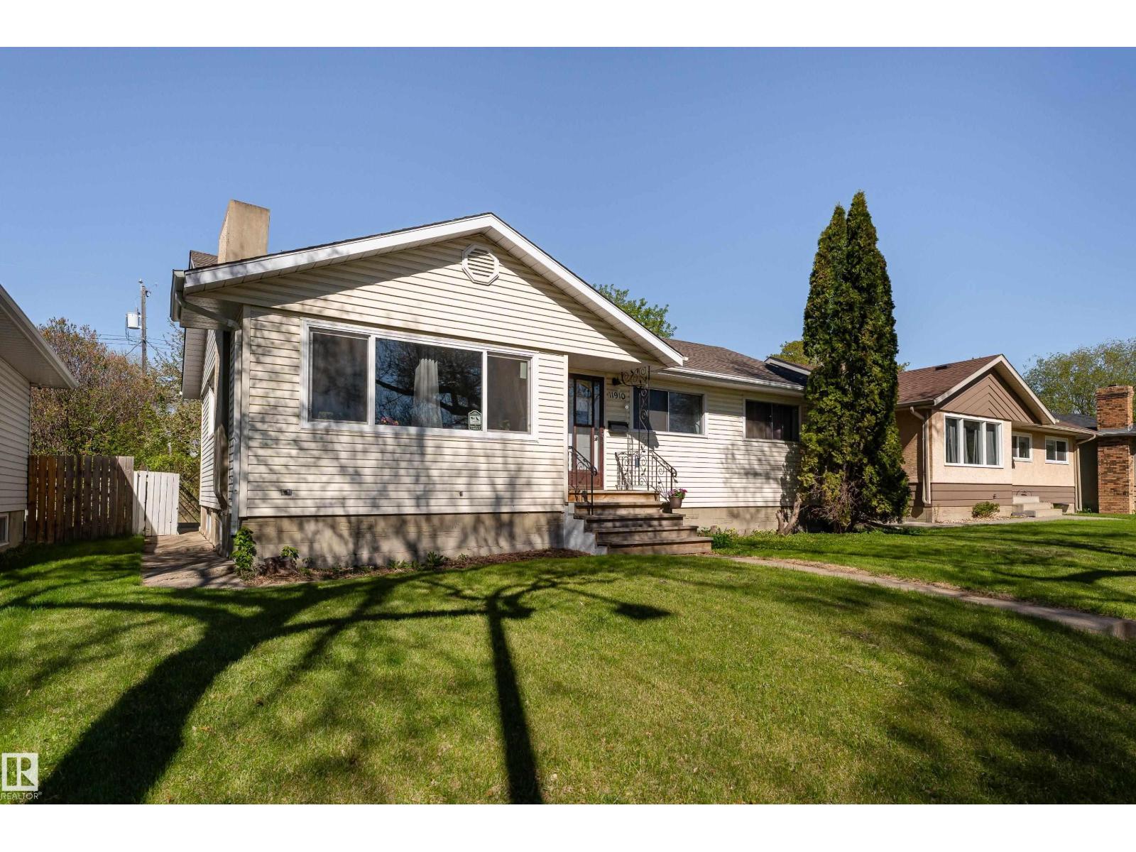 11910 43 ST NW