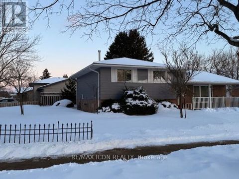 55 GRACEFIELD CRESCENT Kitchener ON N2E1R8