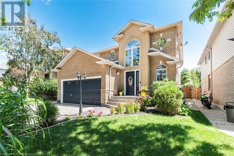 54 STONEPINE Crescent Hamilton ON L9C7T7