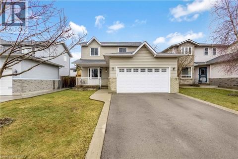 17 BURNSIDE Street Caledonia ON N3W2K4