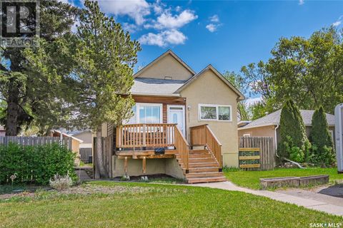 2515 McPherson AVENUE Saskatoon SK S7J0T2