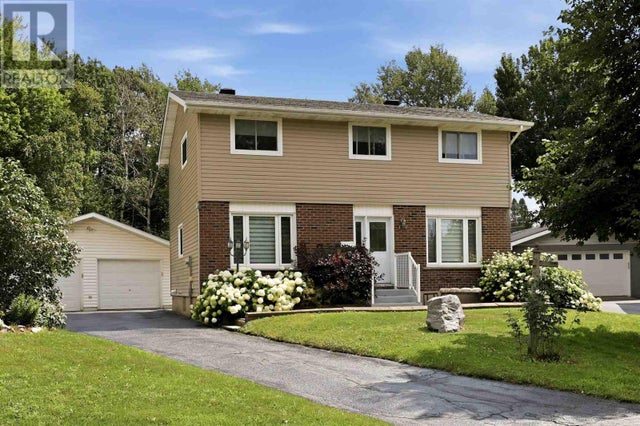 203 Louise AVE