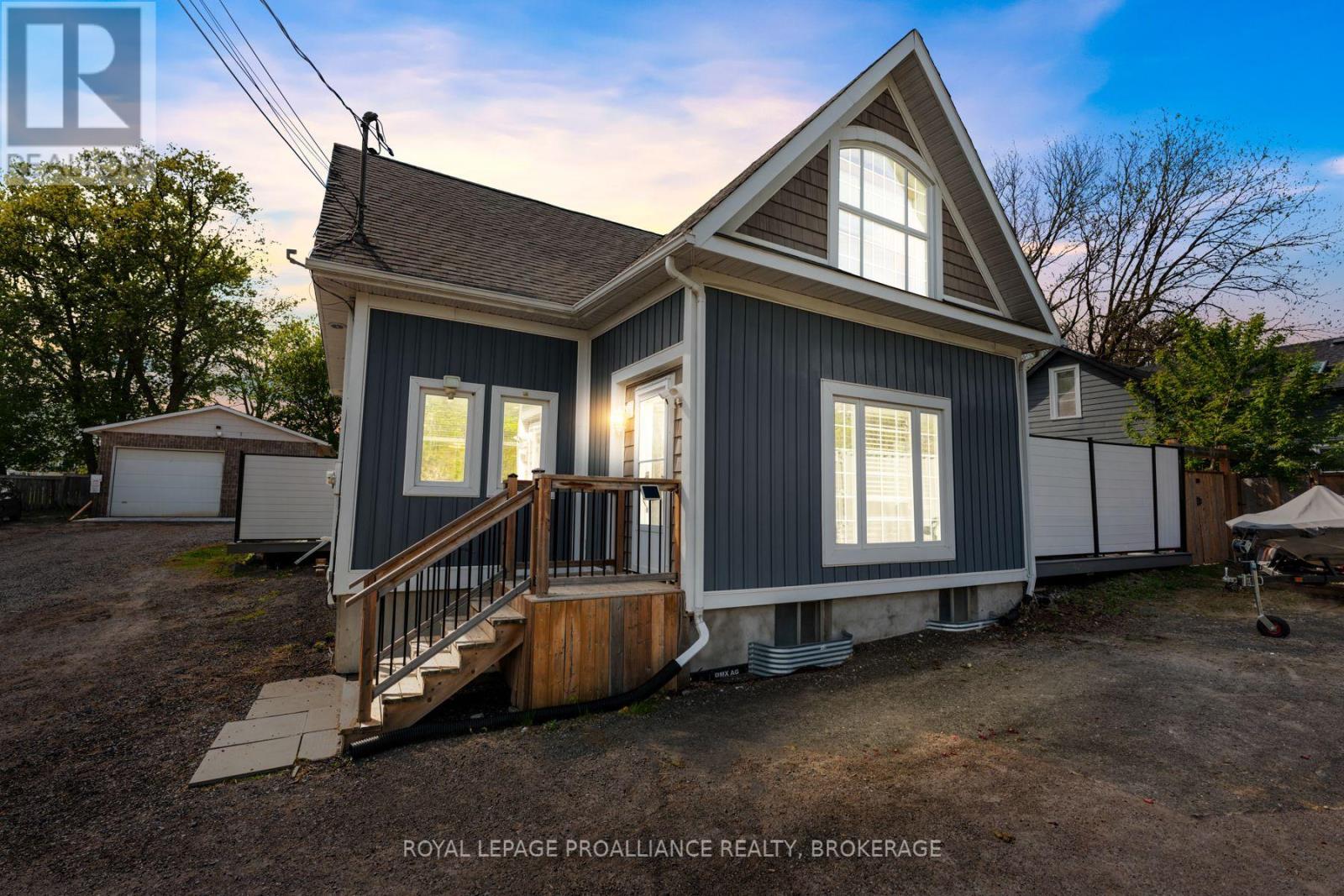939 SYDENHAM ROAD