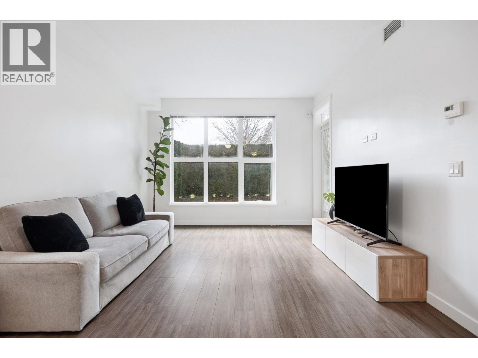 121 9500 TOMICKI AVENUE