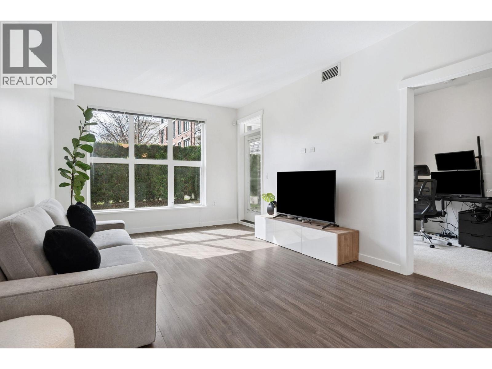 121 9500 TOMICKI AVENUE