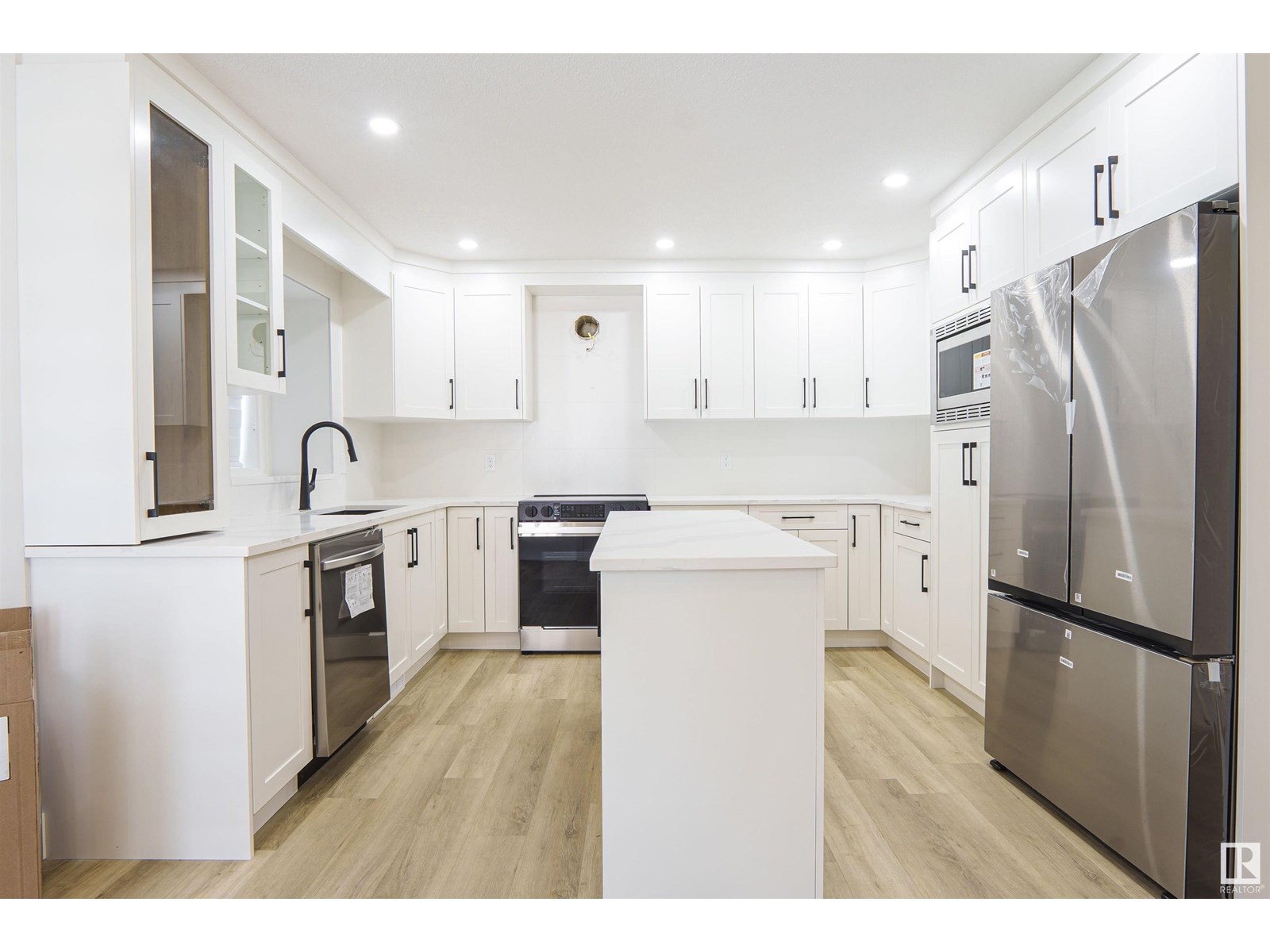 370 HEATH RD NW