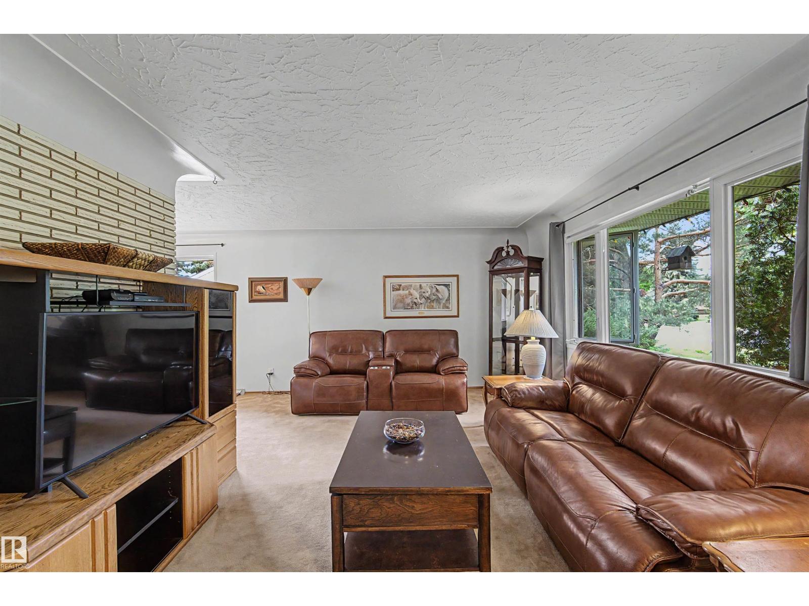 10647 147 ST NW