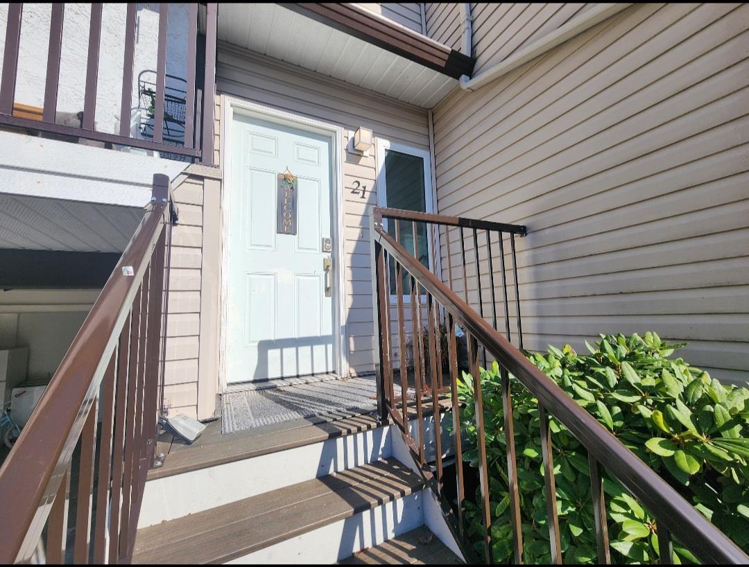 21 32705 FRASER CRESCENT