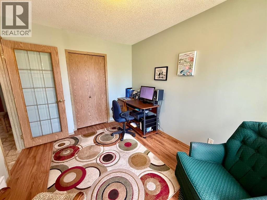 408 Freeman Way NW