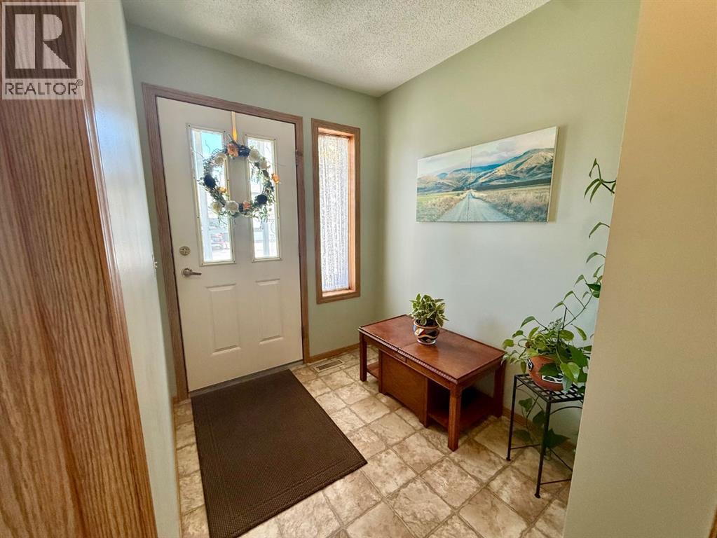 408 Freeman Way NW