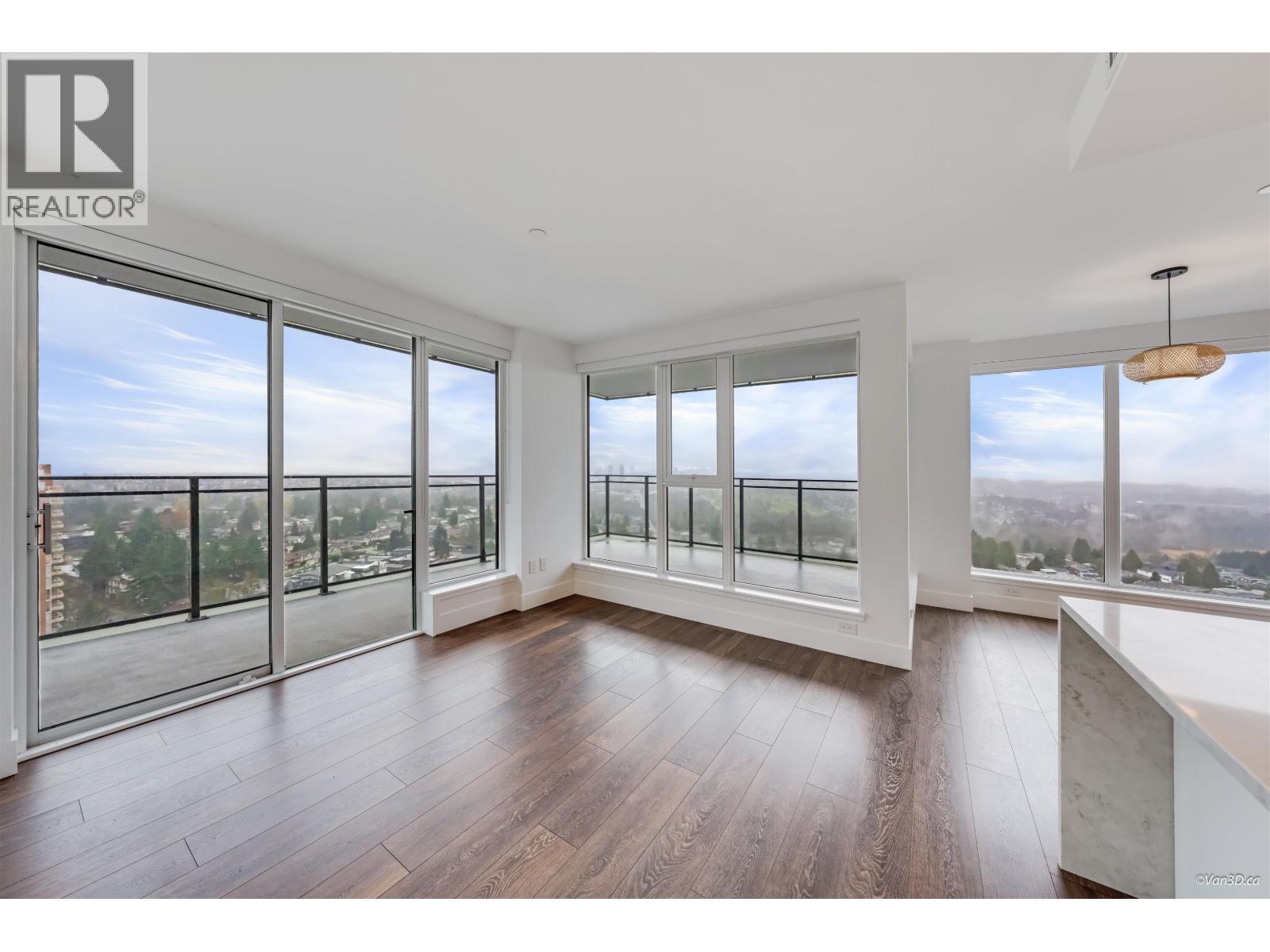 1608 4711 HAZEL STREET