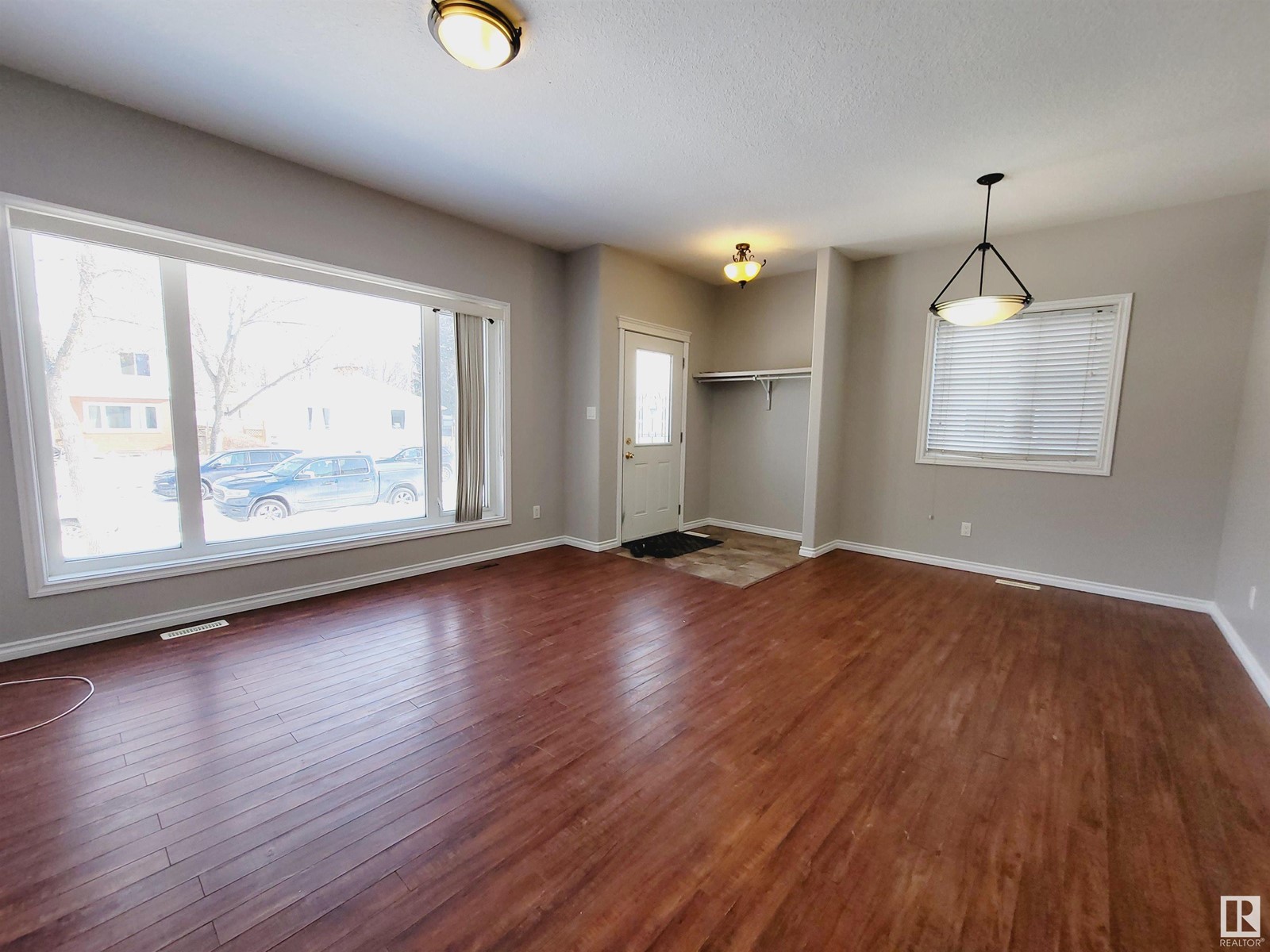 10220 150 ST NW