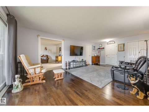 #108 14810 51 AV NW Edmonton AB T6H5G5