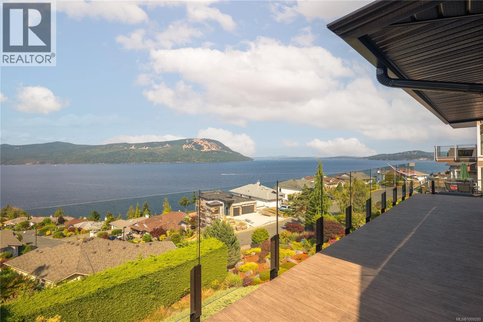 553 Marine View