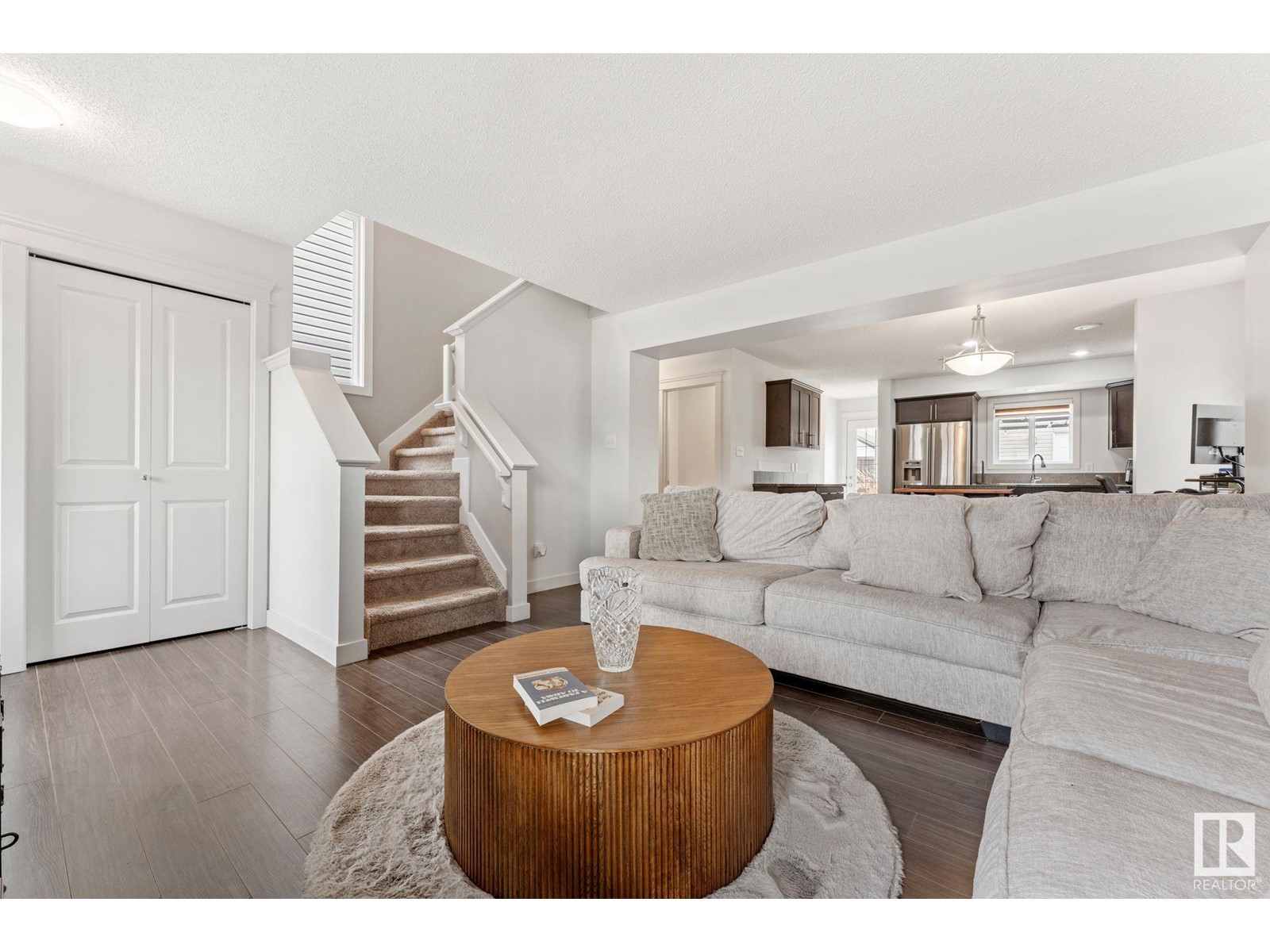 4272 SUMMERLAND DR