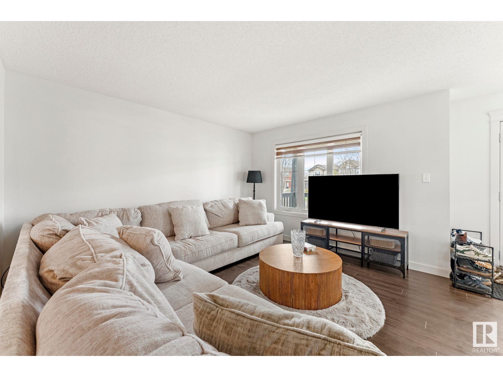 4272 SUMMERLAND DR