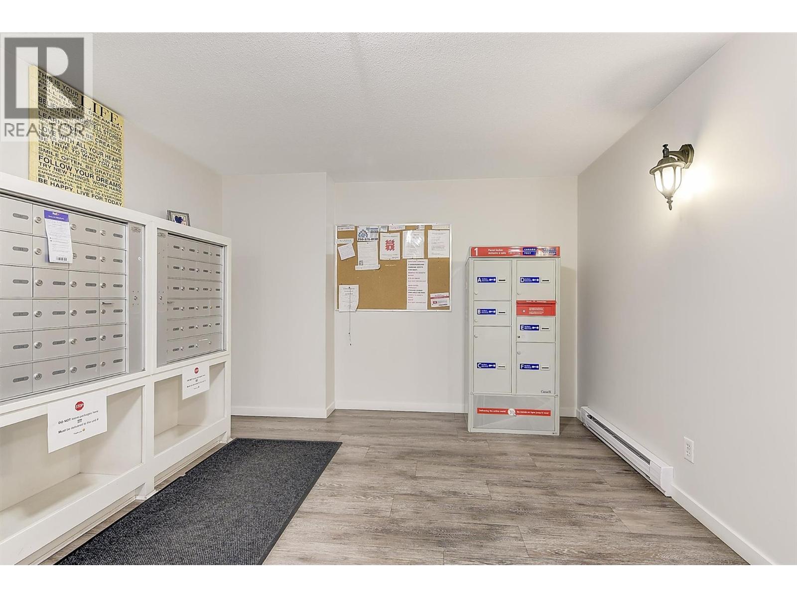 135 Ziprick Road Unit# 102