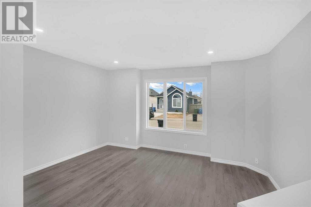 1095 Bridlemeadows Manor SW