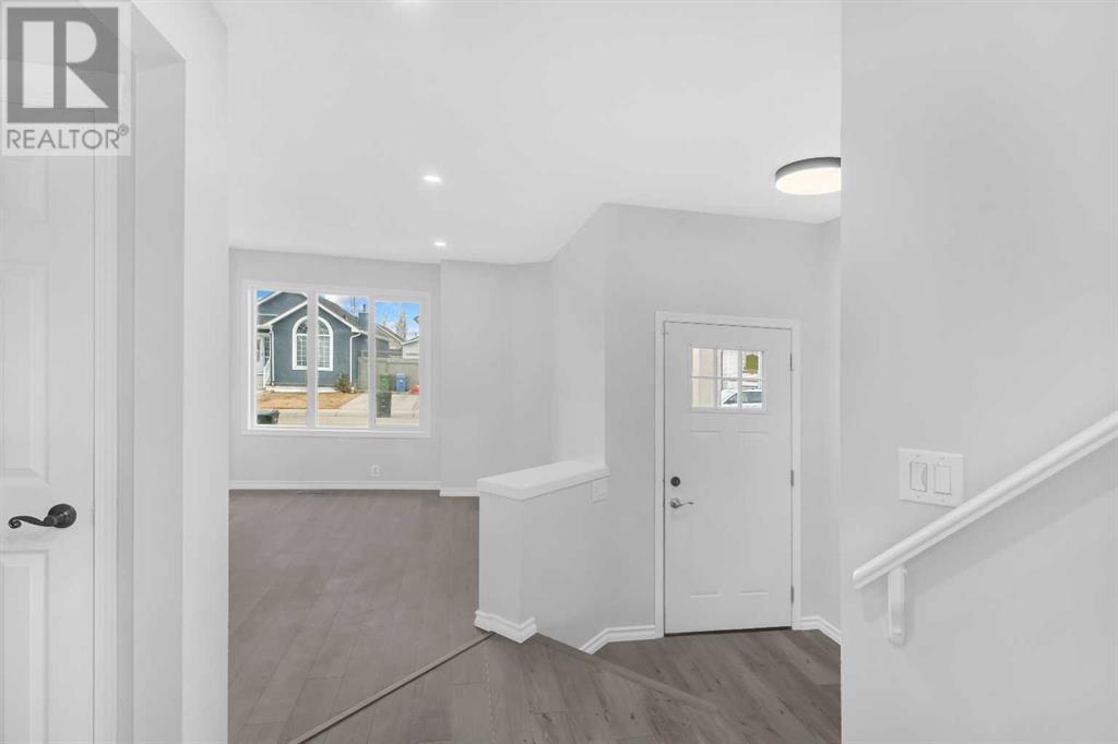 1095 Bridlemeadows Manor SW