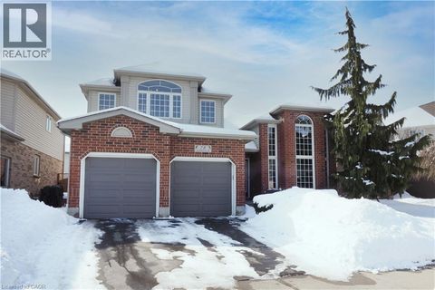 78 LANTERN Street Kitchener ON N2P2M7