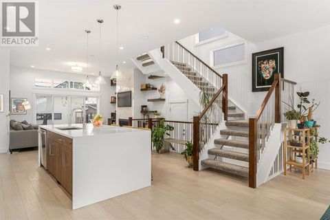 3032 37 Street SW Calgary AB T3E3B6