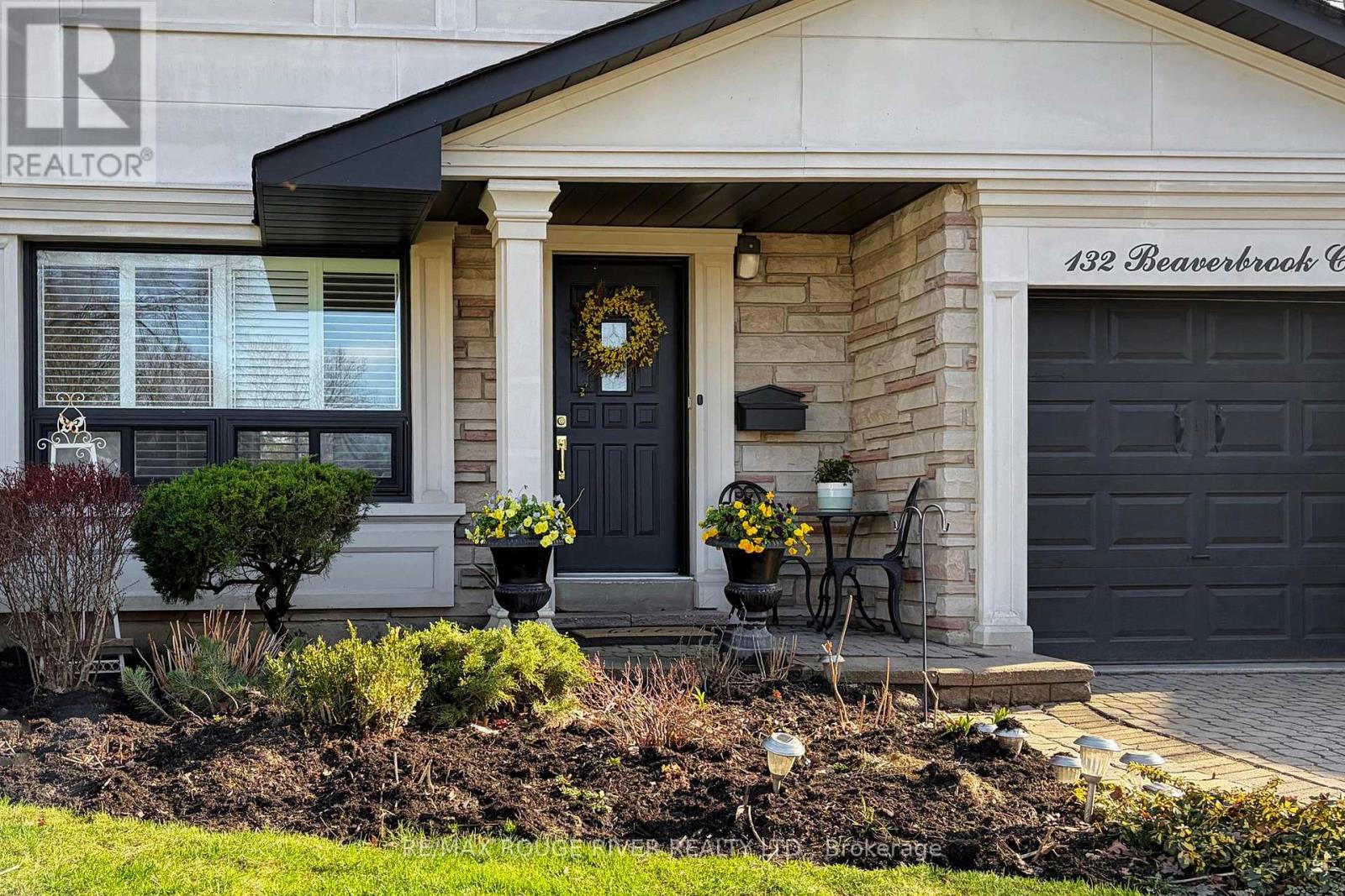 132 BEAVERBROOK COURT