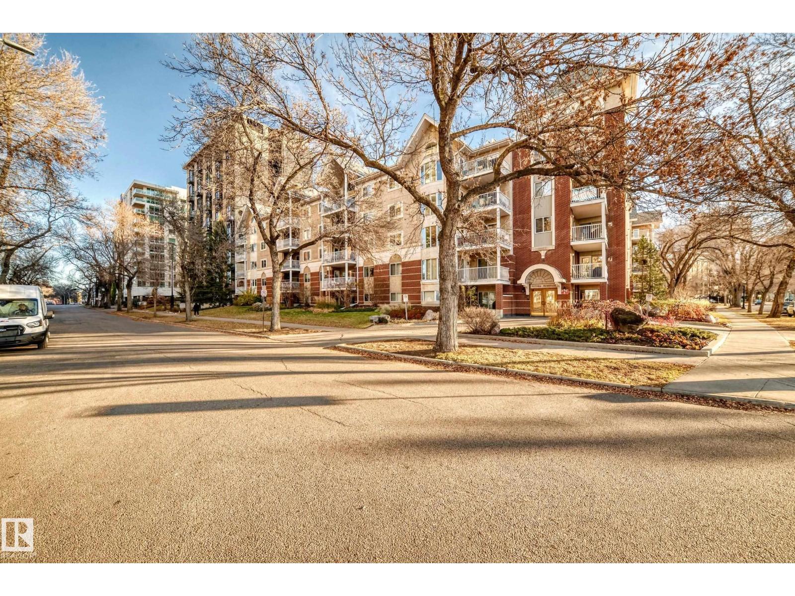 #112 11716 100 AV NW