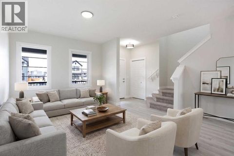 313 Cobblestone Gate SW Airdrie AB T4B5W4