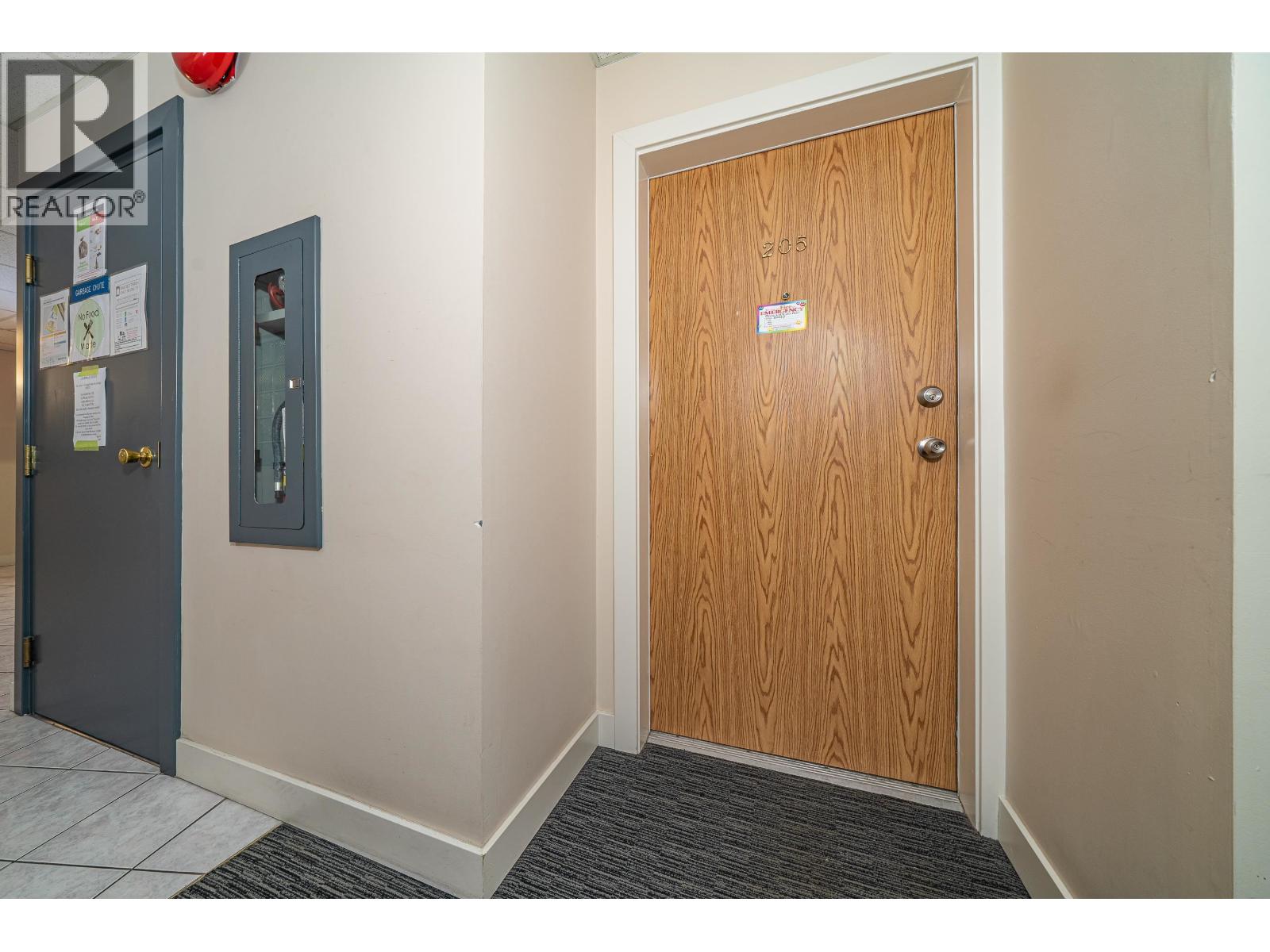 205 11595 FRASER STREET