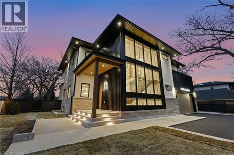 427 PINE COVE Road Burlington ON L7N1W4