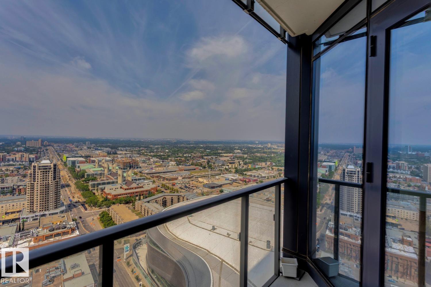 #3012 10360 102 ST NW