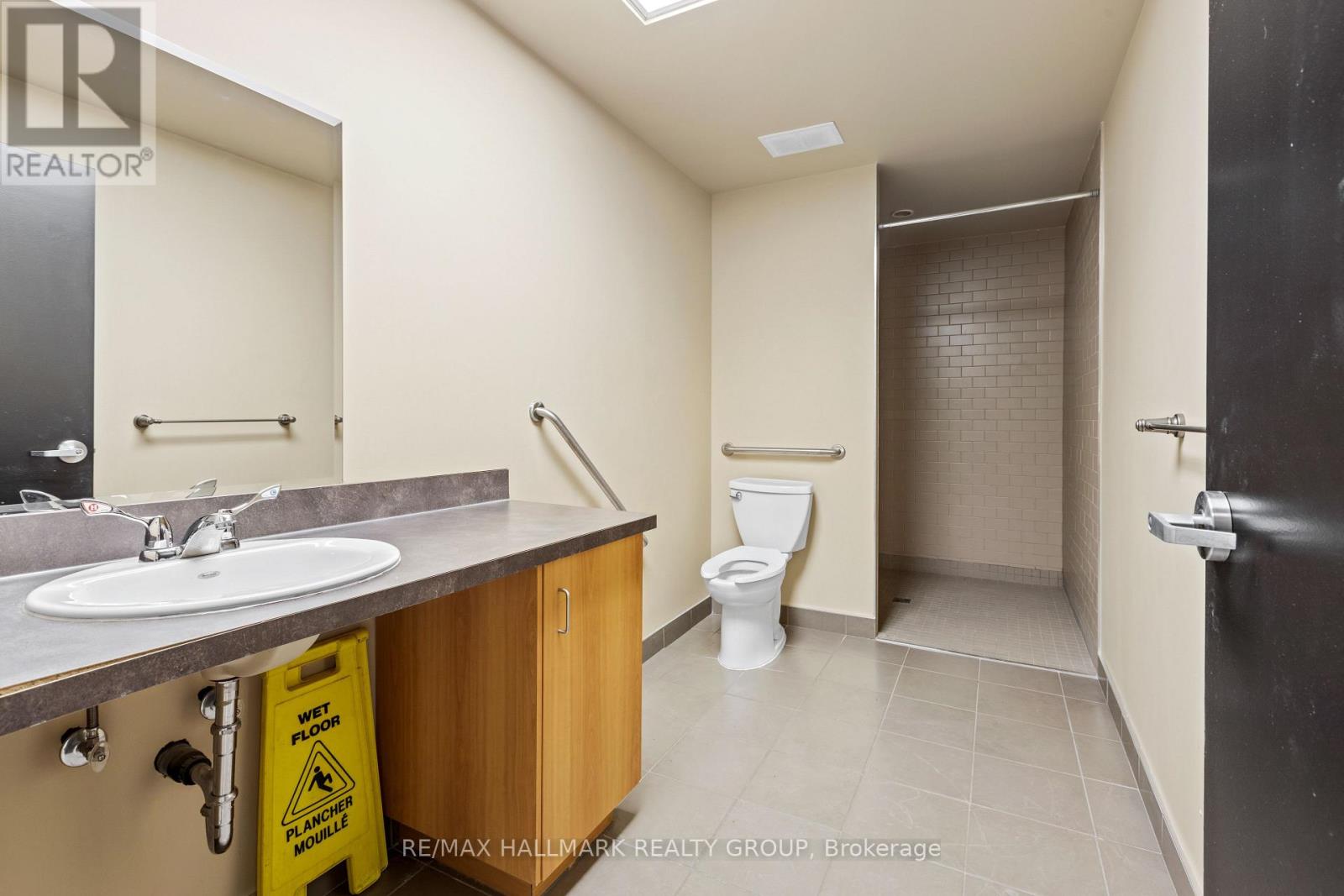 312 - 225 METCALFE STREET