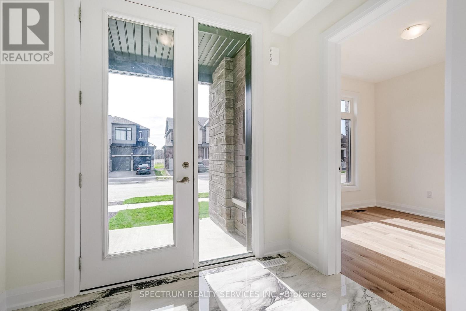 28 DORE DRIVE