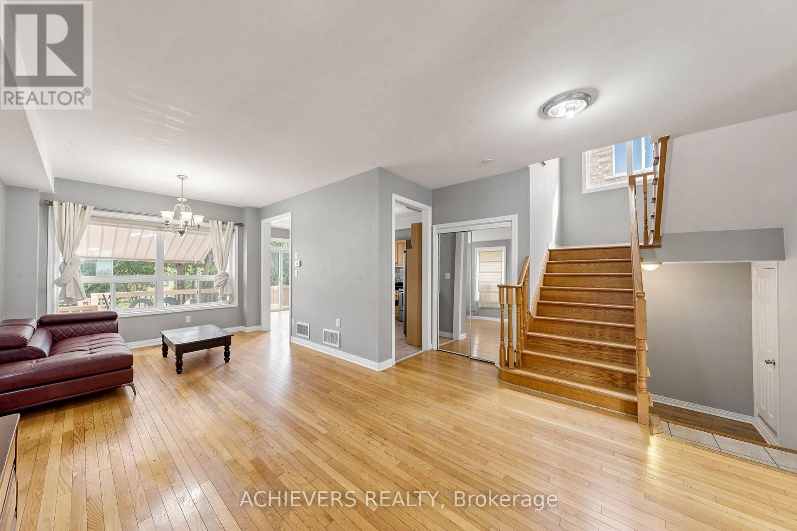 517 NAVIGATOR DRIVE