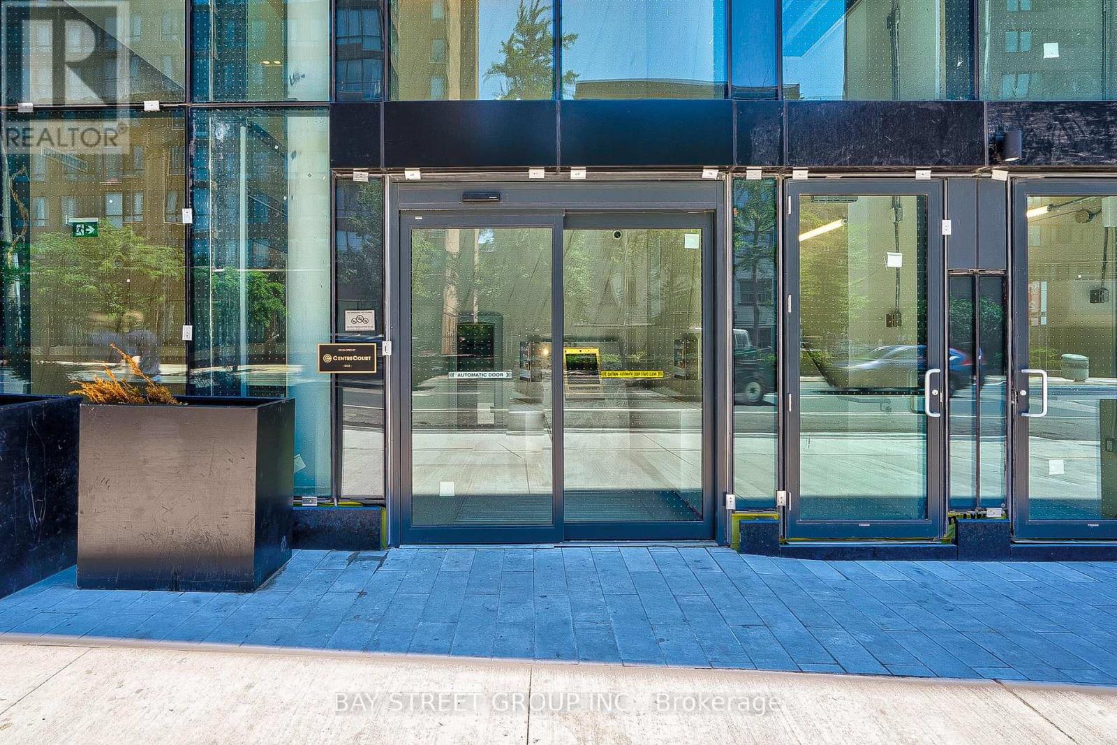 2610 - 319 JARVIS STREET