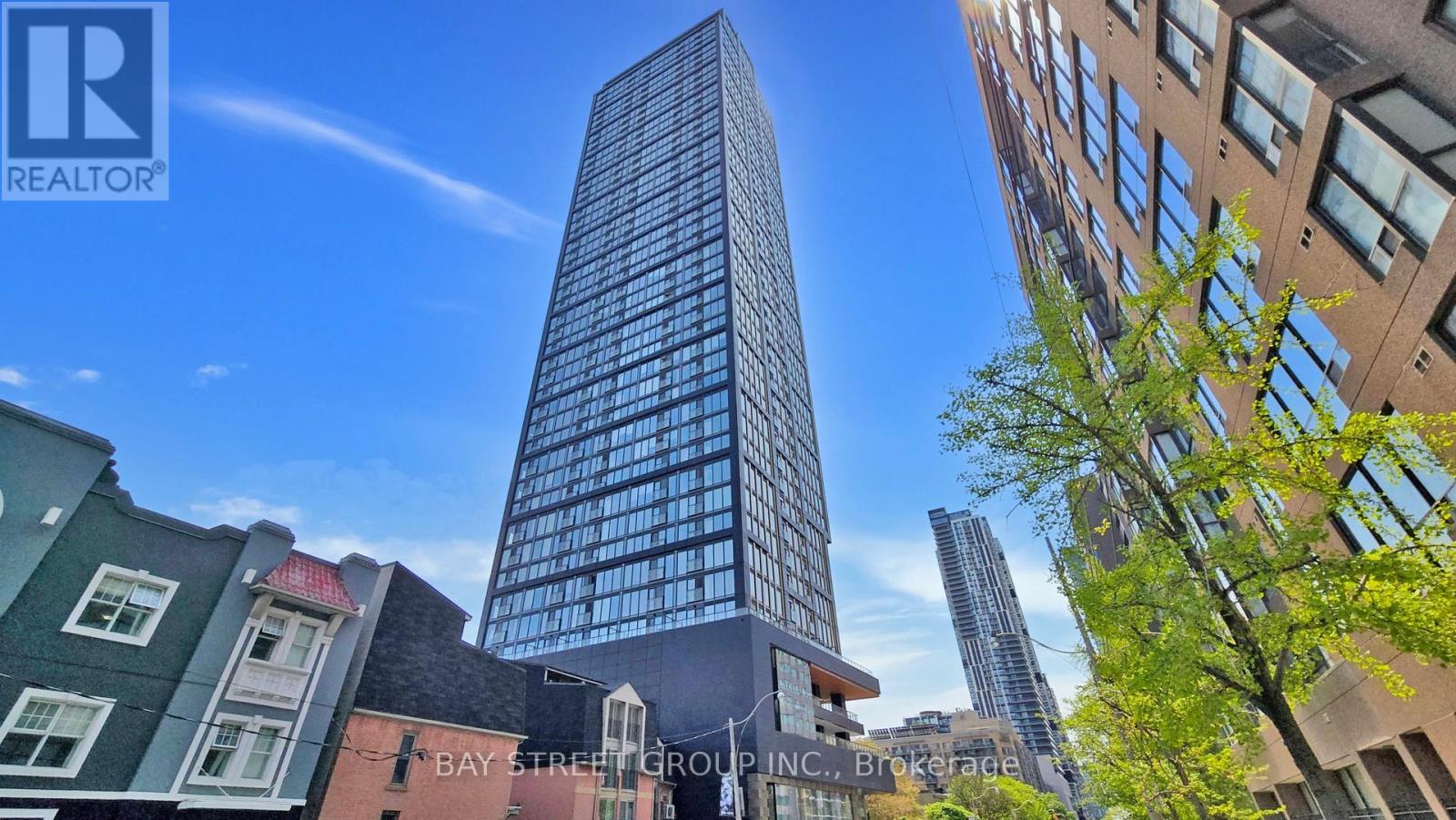 2610 - 319 JARVIS STREET