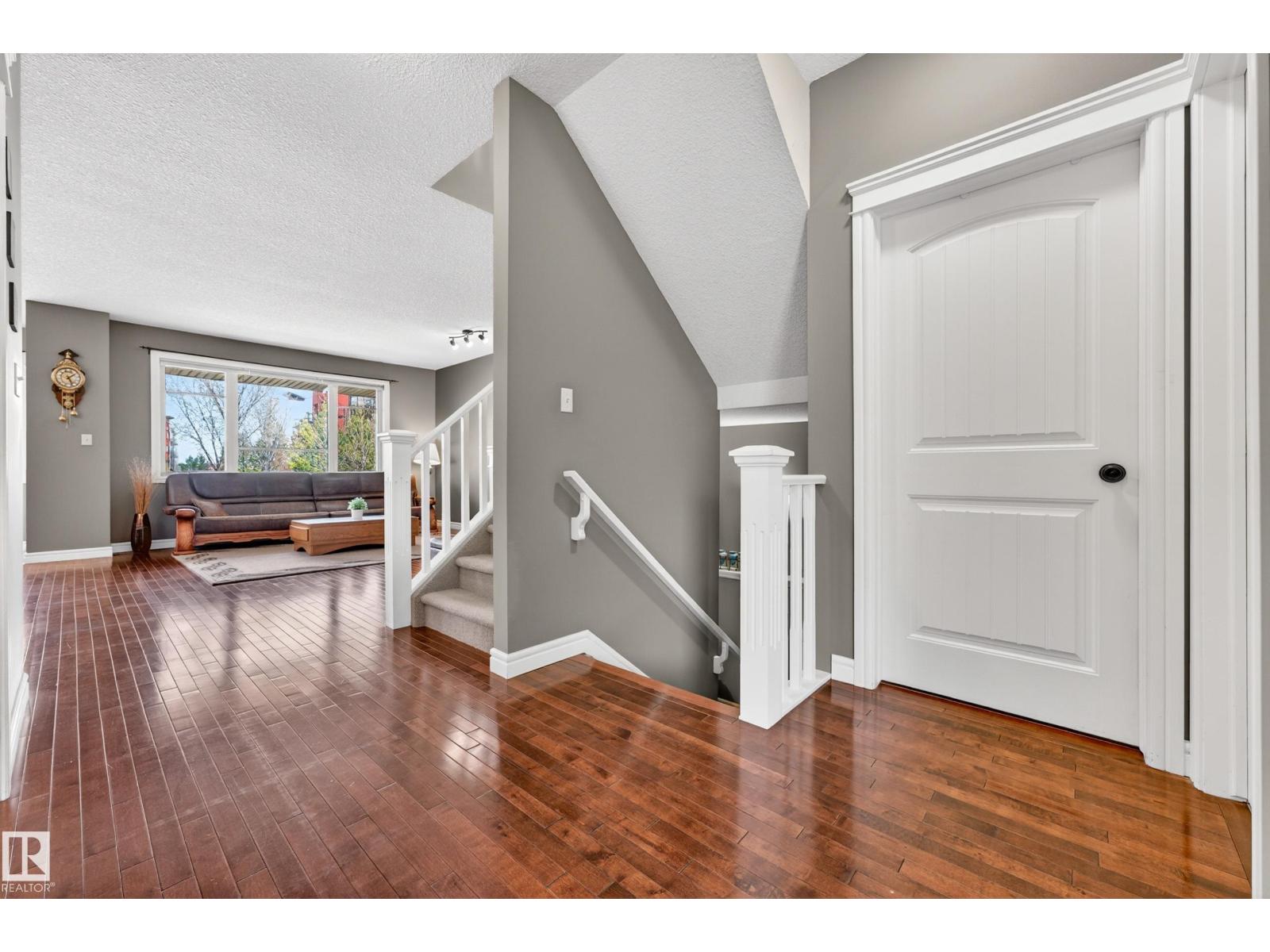 506 ADAMS WY SW