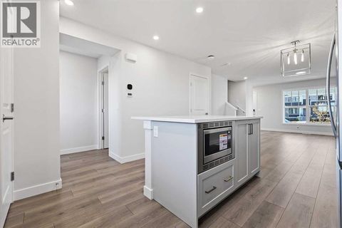 19826 45 Street SE Calgary AB T3M4B6