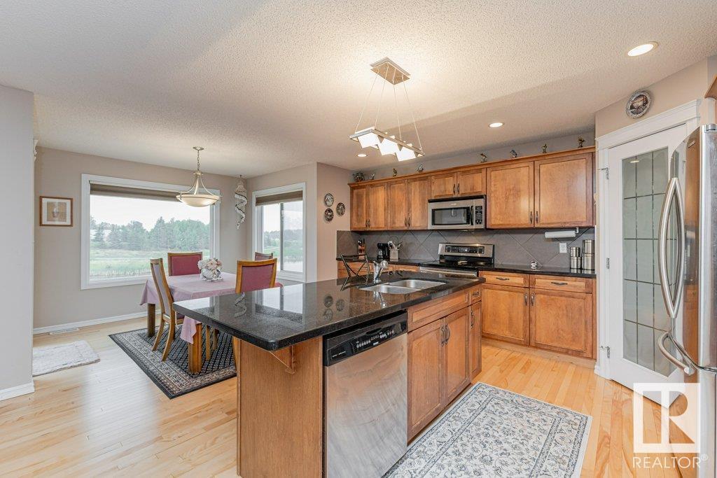6227 5 AV SW