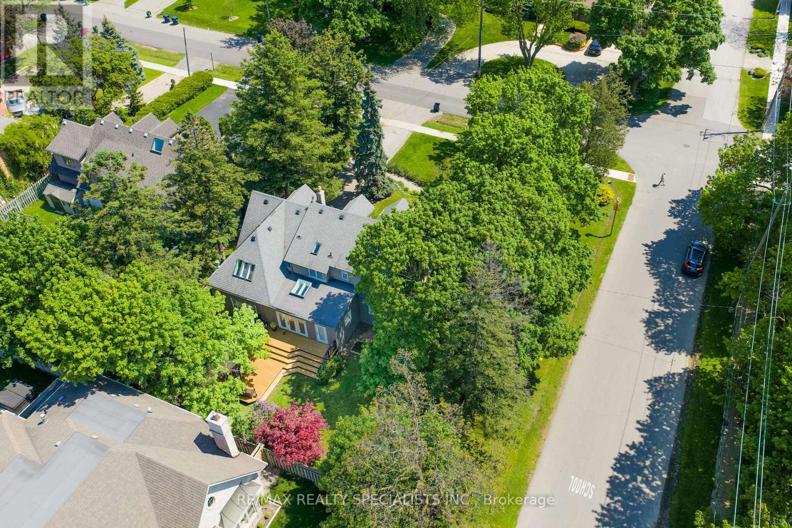 Photo 1 of 49 — 78 MEADOWBANK ROAD, Toronto (Islington-City Centre West), ON M9B5C9