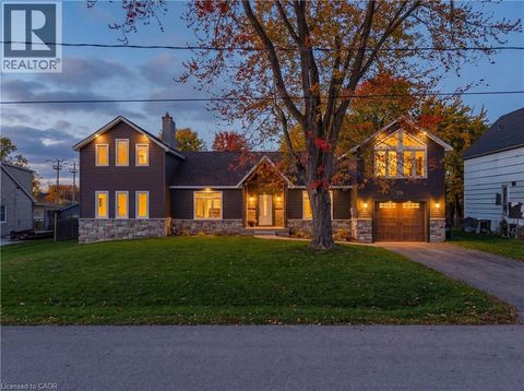 14 ATHLONE Road Cambridge ON N1R1H8