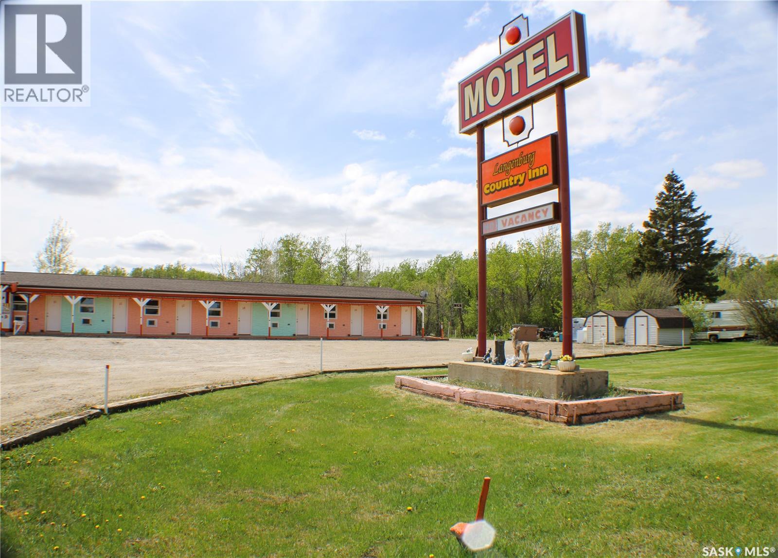 1041 Kaiser William AVENUE