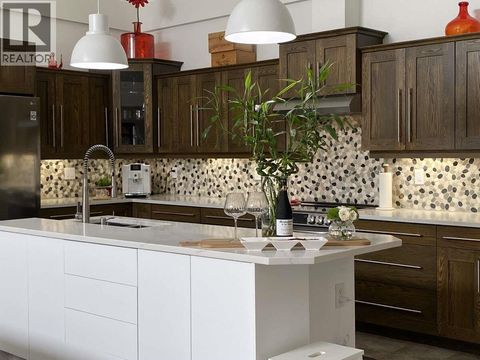 1905 Pandosy Street Unit# 307 Kelowna BC V1Y1R8